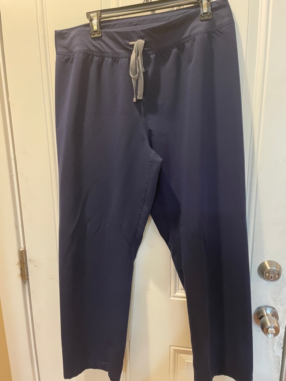 Figs Women’s Navy Drawstring scrub pants
